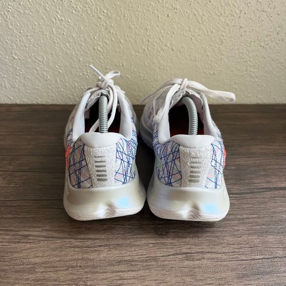 Under Armour Velociti Wind Flow Grey Athletic Running Shoes Womens Size 8.5 - Picture 3 of 7